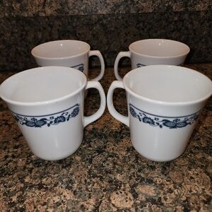 Corelle Old Town Blue Onion Mugs, Set of 4